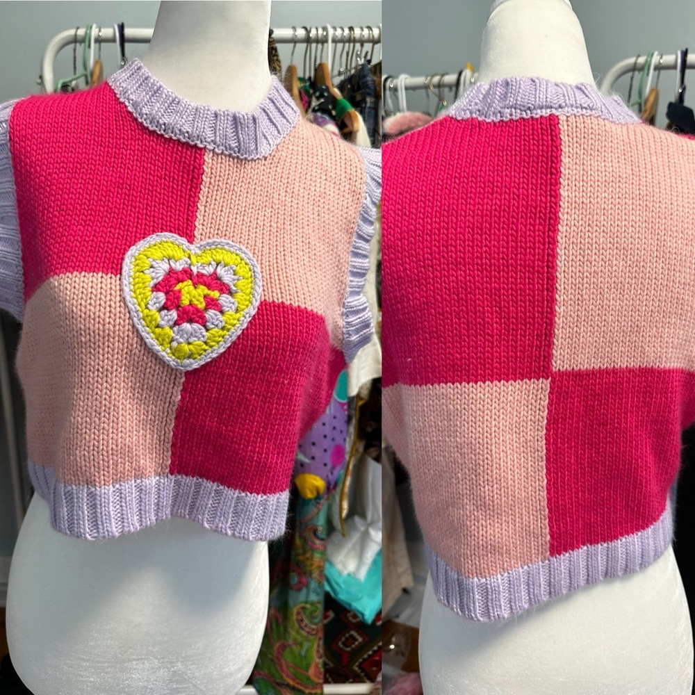 The Ragged Priest Cropped Pink vest women’s size S